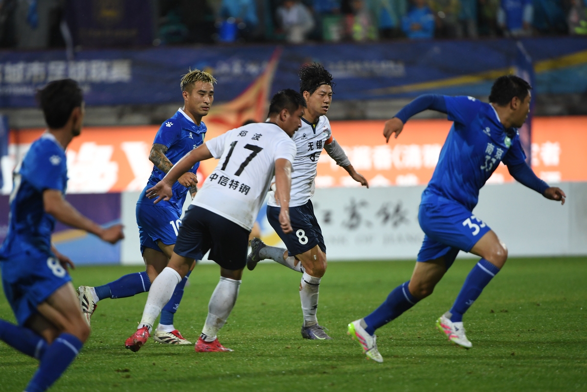 立博体育登录-赛地聚焦——CBA常规赛加时末段热度飙升，曼联临场应变，话题不断，临场指挥获称赞的简单介绍